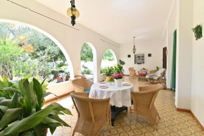 IzzHome Coloniale Pula